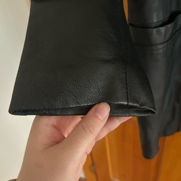 Vintage Black Leather Long Jacket - Picture 9 of 10